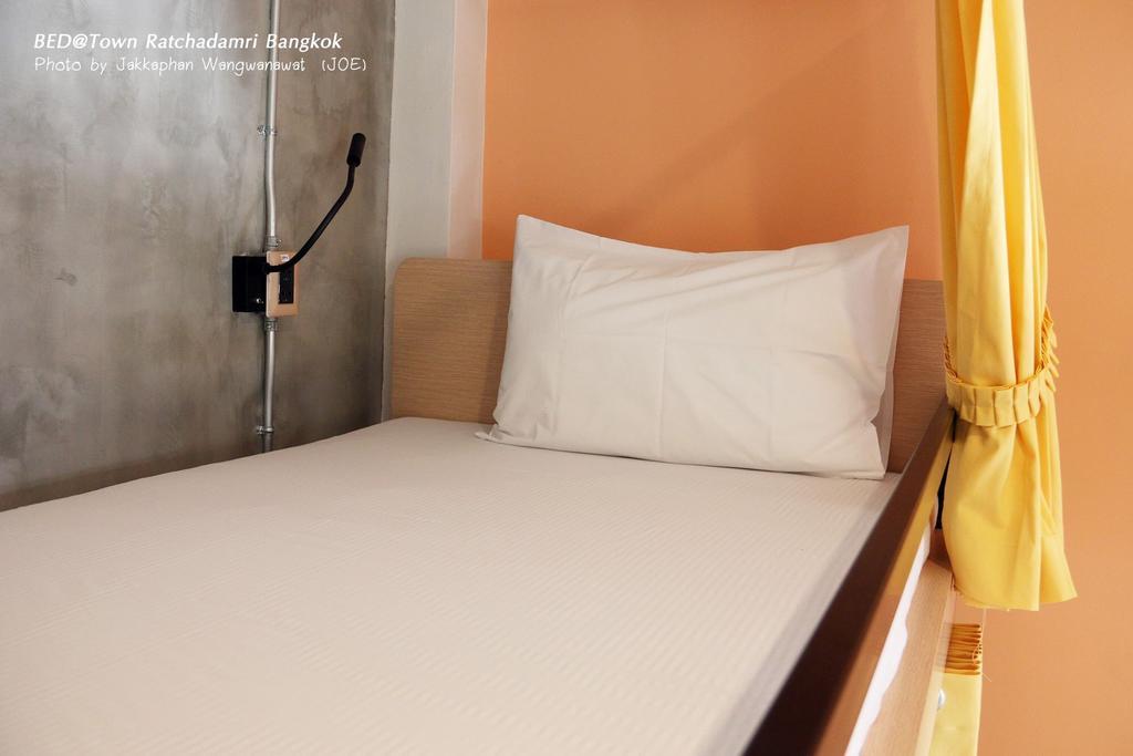 Bed@Town Hostel Bangkok Exteriör bild