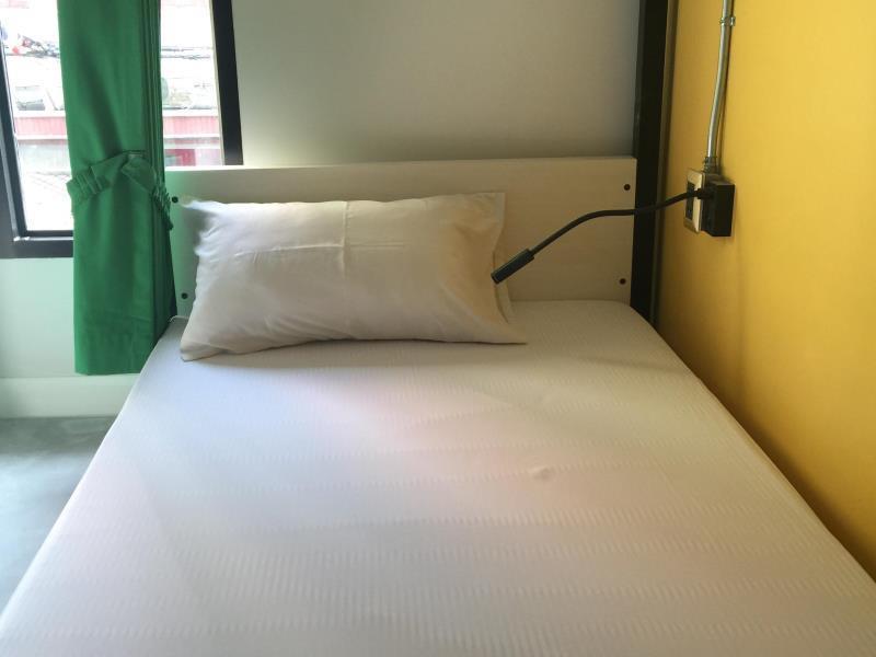 Bed@Town Hostel Bangkok Exteriör bild